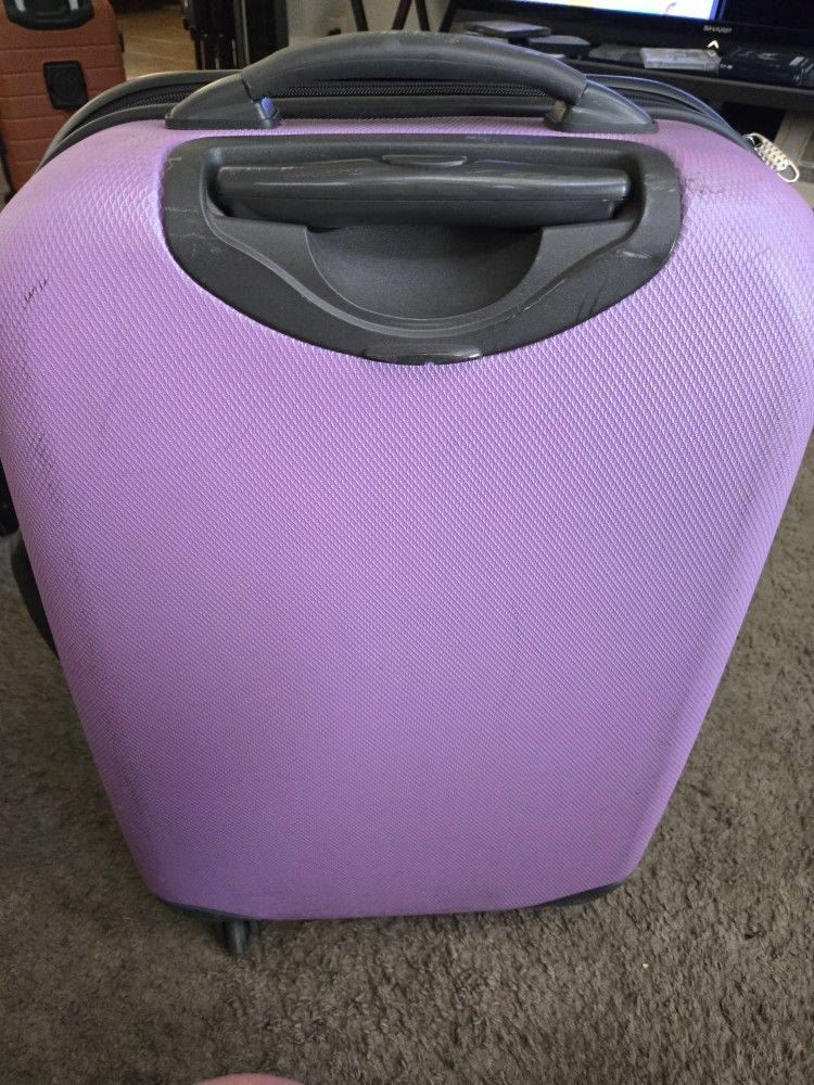 27 Inch Hard Side Suitcase