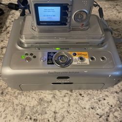 Kodak Easy Share Printer Dock And Camera With Cords To Charge And Use