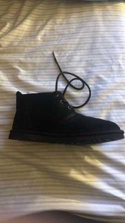 Black UGG