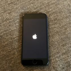 iPhone 8 (64 Gb)