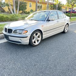 2004 BMW 325i