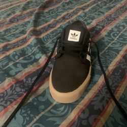 💕BRAND NEW ADIDAS 💕