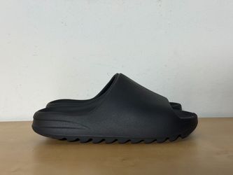Adidas Yeezy Slide Onyx Size 8