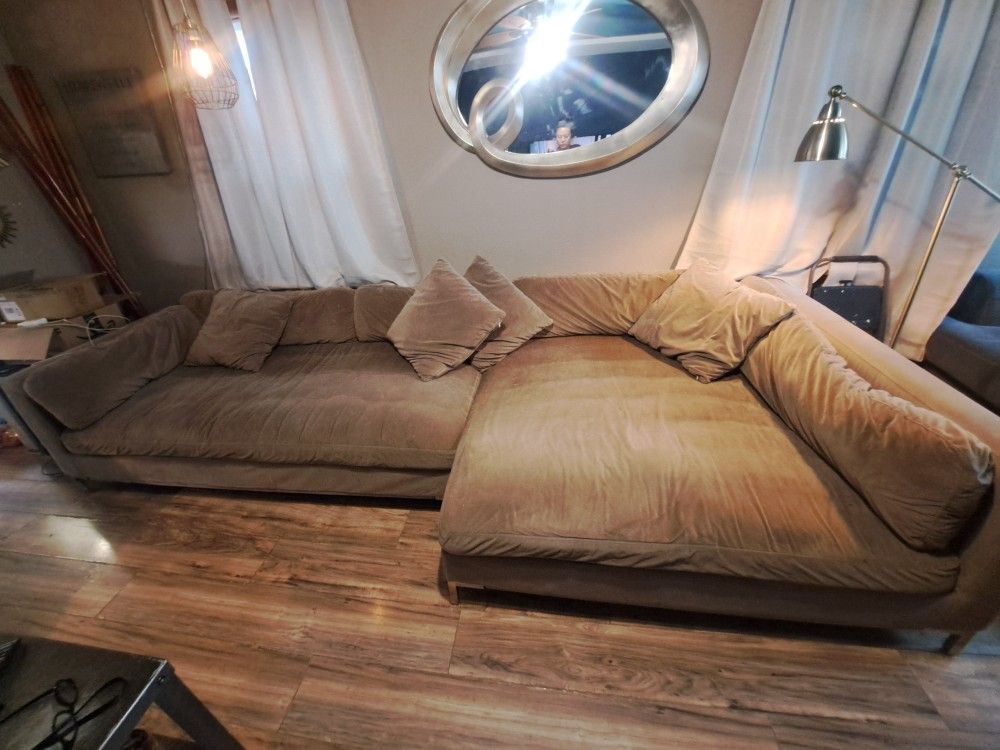 Free Couch Go Today!