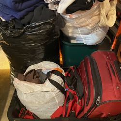 Ropa De Mujer,y Otros Articulos 