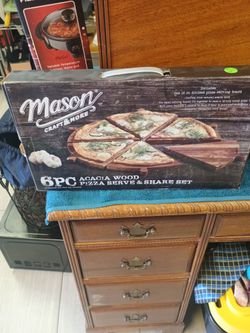 Serve And Share Pizza Set