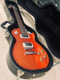 Gibson Les Paul Electric Guitar