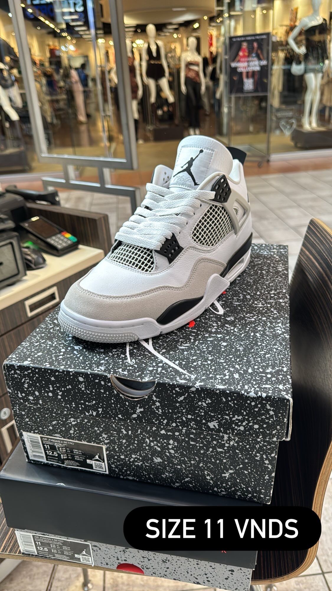 Jordan 4 Military black