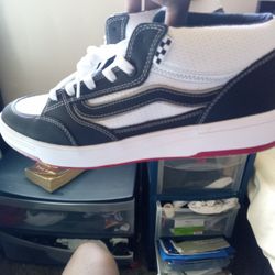 Vans. Size:10