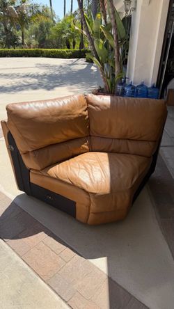Free leather corner piece