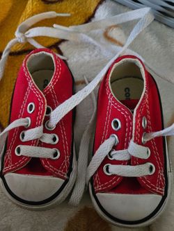 2c red converse all star