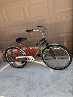 Vintage Huffy Surfside Cruiser. 26” Wheels. Single Speed. Steel.