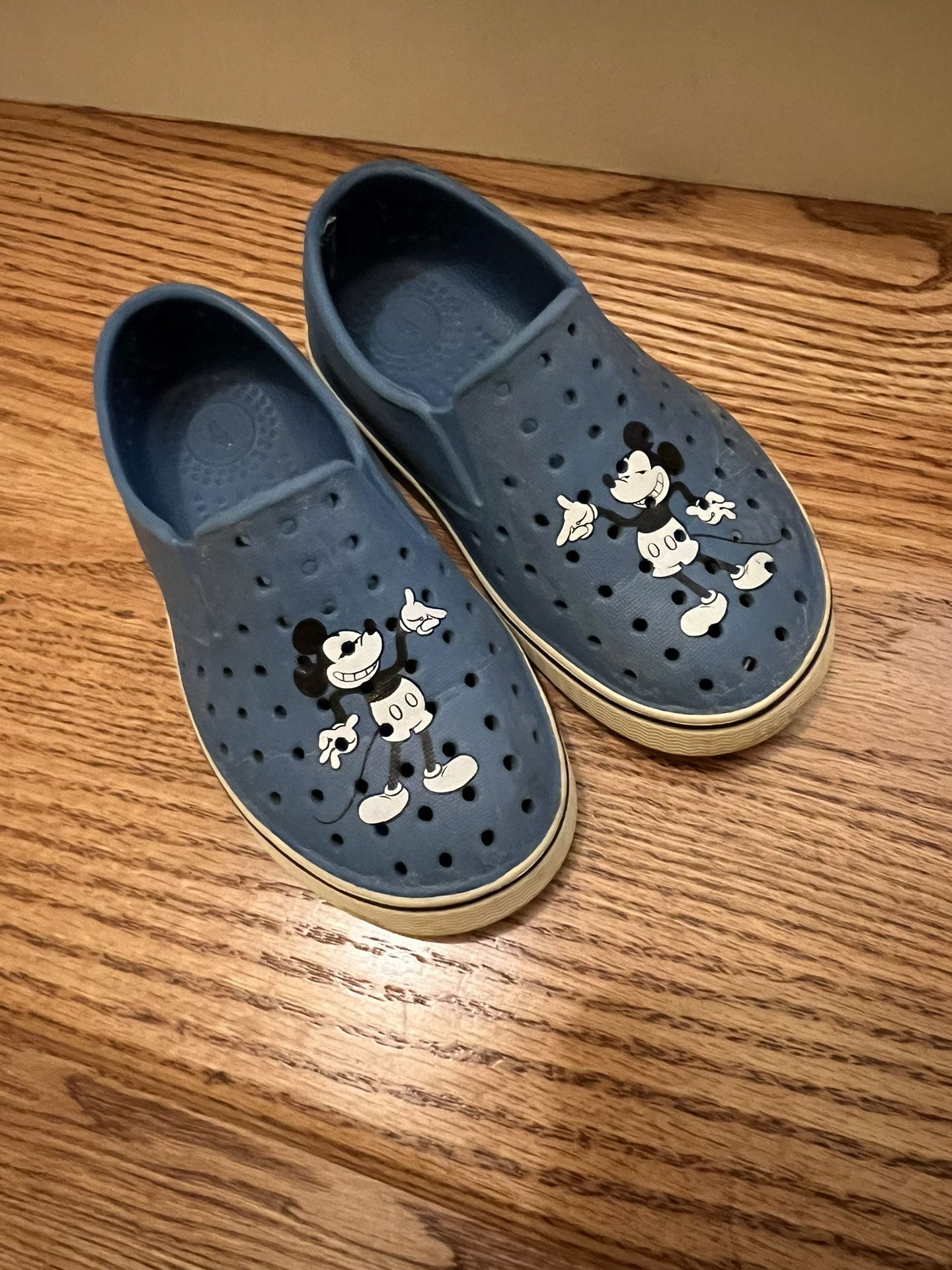 Native Disney Mickey Water Friends Shoes C10