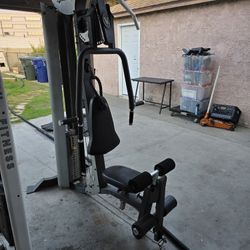 HOIST V4 200 Pounds  Exercise Fitness Workout Home Gym Weight Machine 