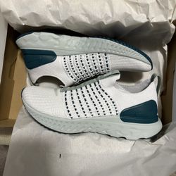W NIKE REACT PHANTOM RUN FK 2
