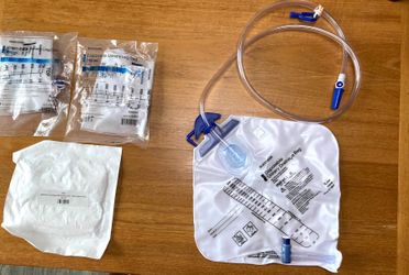 FOLEY CATHETER ACCESSORIES