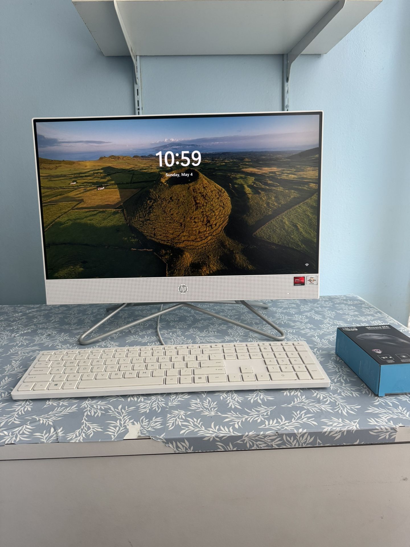 HP Pavilion Computer 22’ Desktop All-in-One