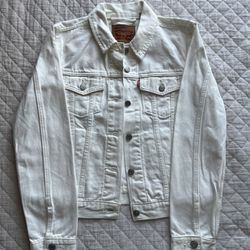 Levis Jacket From Macy’s ,White , Large