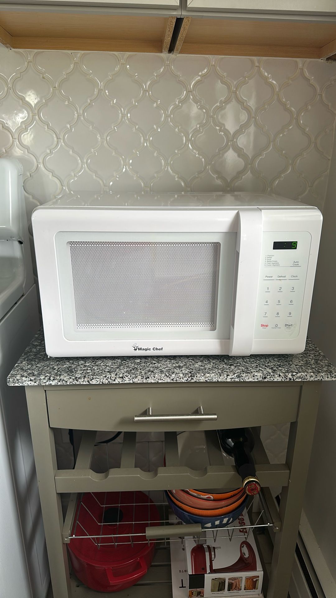 White Magic Chef Microwave