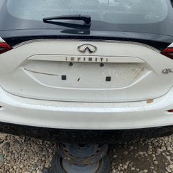 2018 Infiniti Qx30