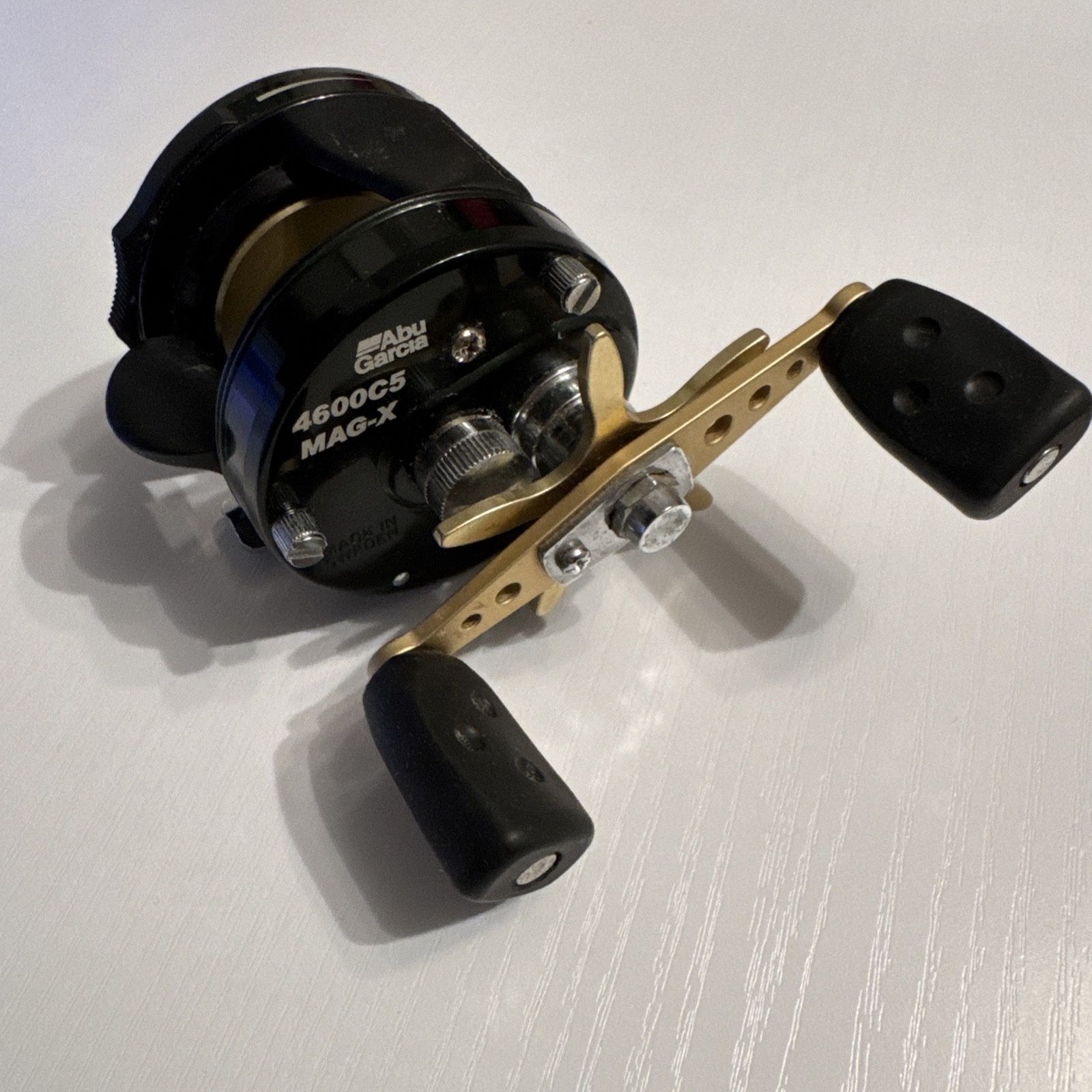 Ambassadeur USA Bass 4600C5 Mag-x Baitcasting Reel