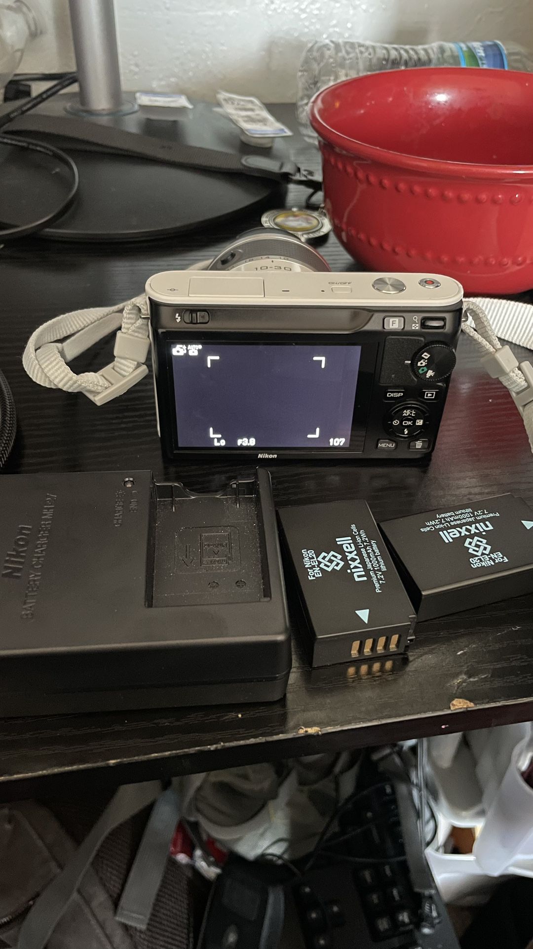 Nikon j1 (read Desc)