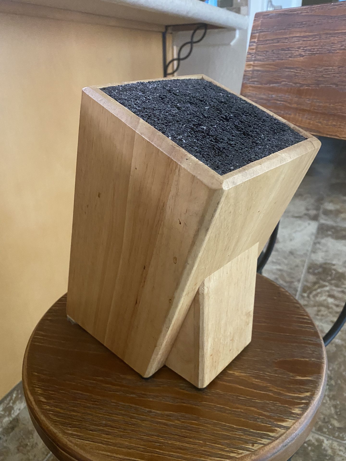 Kapoosh Knife Block