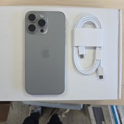 IPHONE 15 PRO MAXX. 256GB*****UNLOCK ANY SIM 