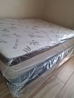 Deja de dormitory en colchón inflabes  duerme como mereses