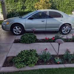 2004 Dodge Stratus 