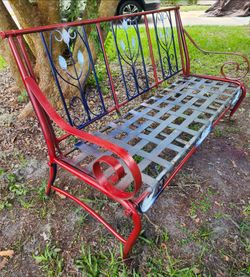 Metal Outdoor Furniture 3-Seat Couch with Leaf Design