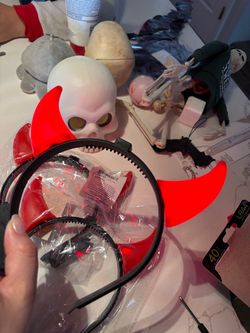 Light up devil horns