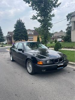 E39 2000 BMW 528i