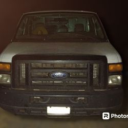 2009 E250 Series CNG ( Compressed Natural Gas)