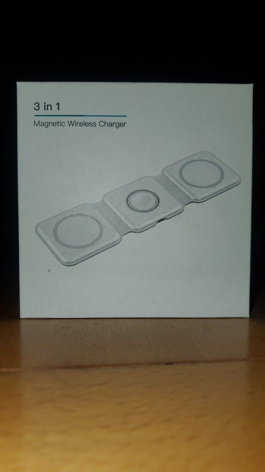 3-in-1 Magnetic Wireless Charger – New – Fast Charge (iPhone/Watch/AirPods)
