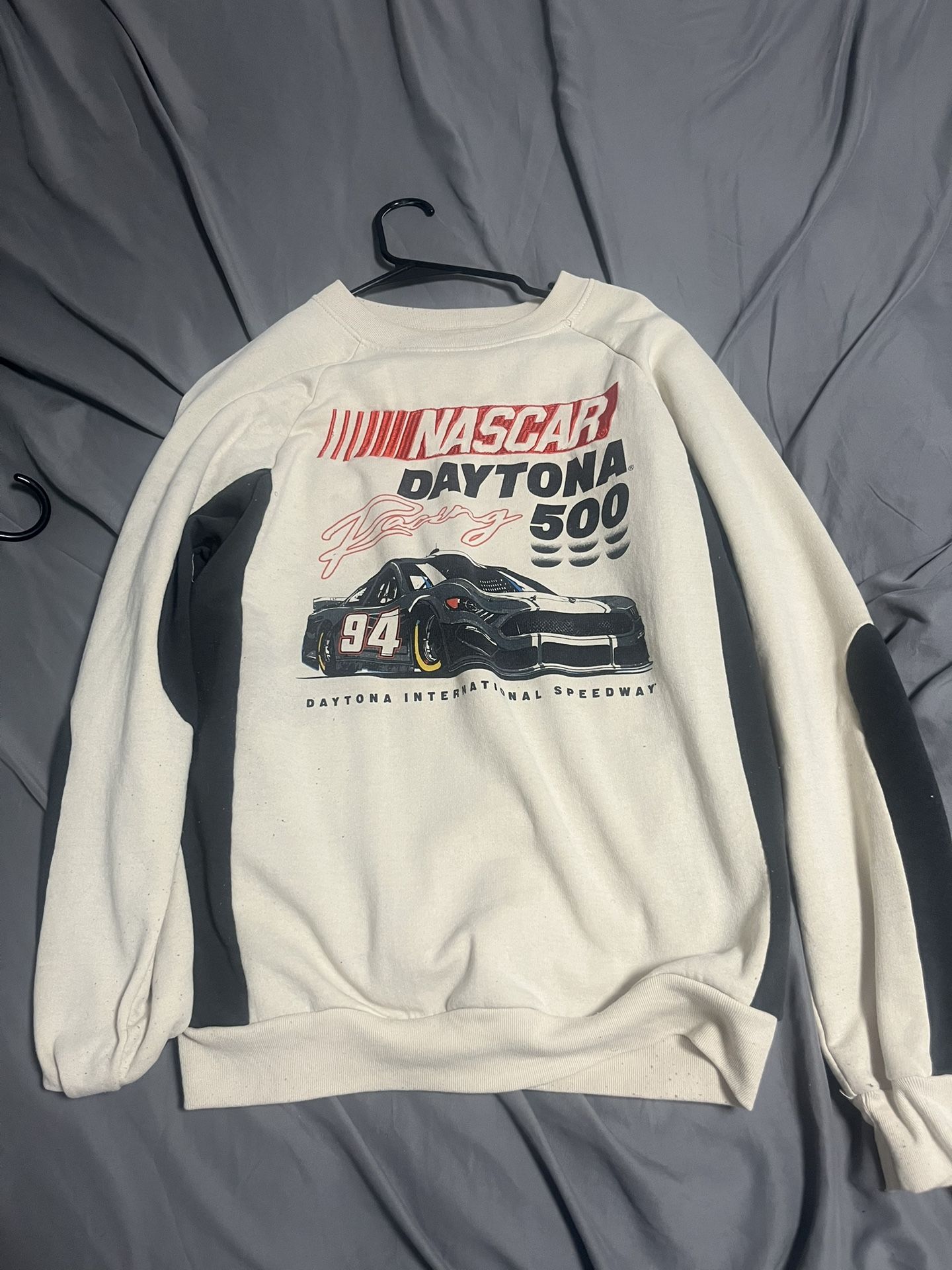 NASCAR sweater sz M