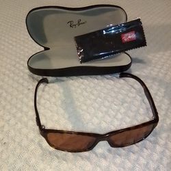 NEW CONDITION Ray-Ban RB4068 Frames + Unopened Case/Cloth