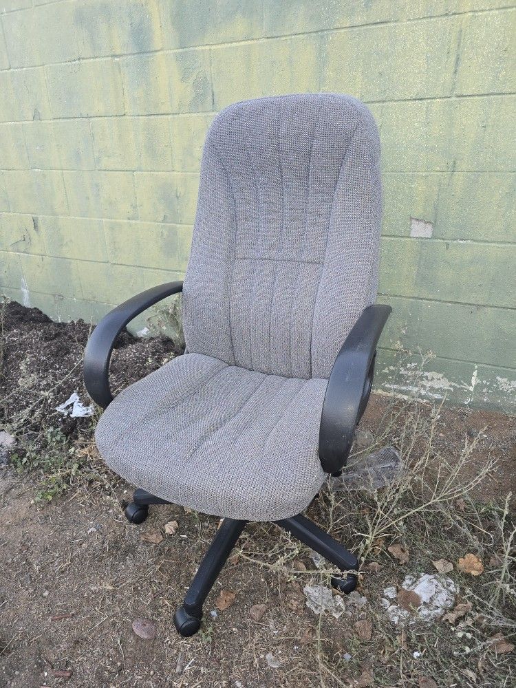 Free Desk Chair