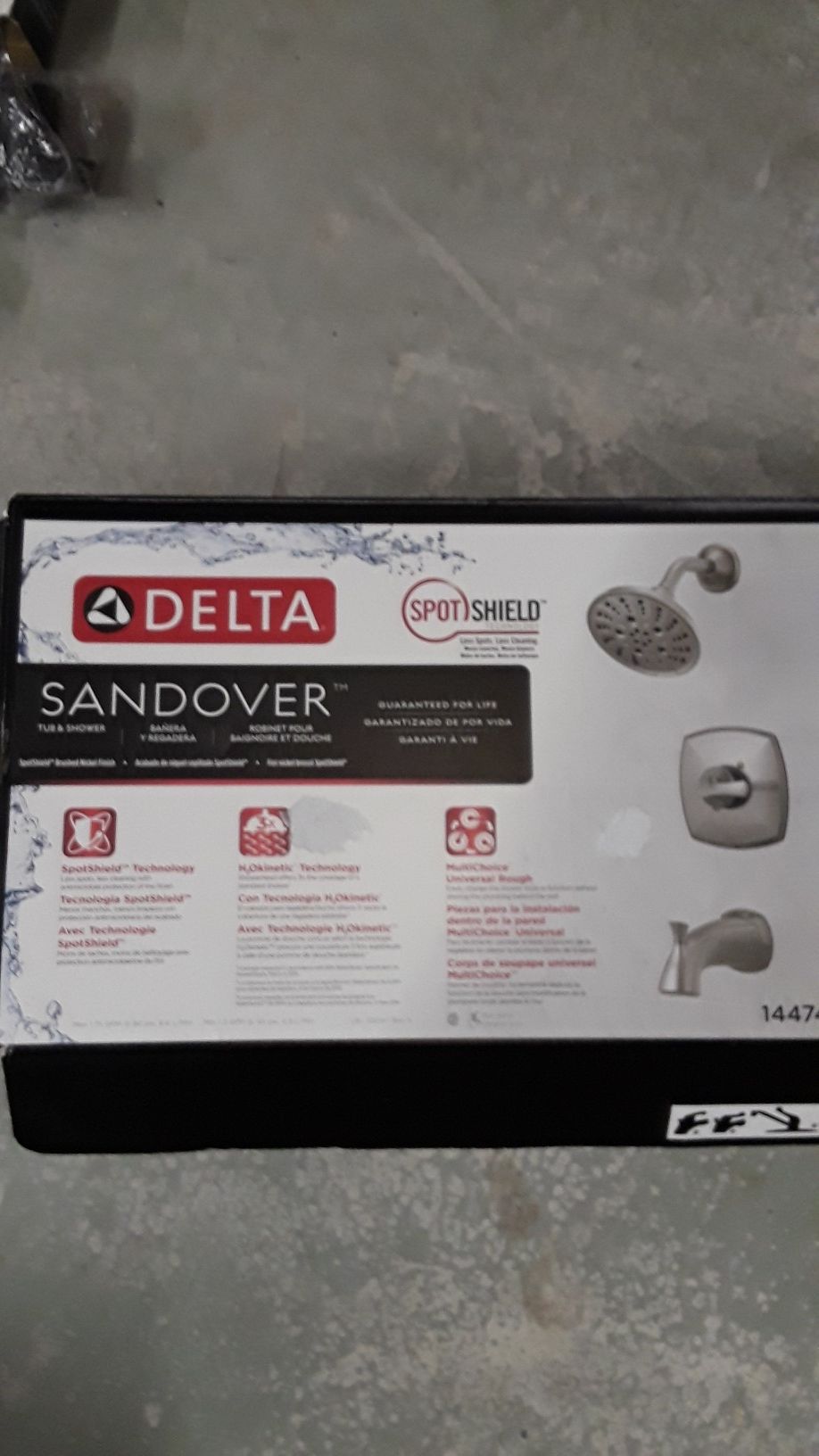 Delta Sandover Spotshield Brushed Nickel 1-Handle Bathtub and Shower Faucet Item # 1158100 Model # 144748-SP Retail 169