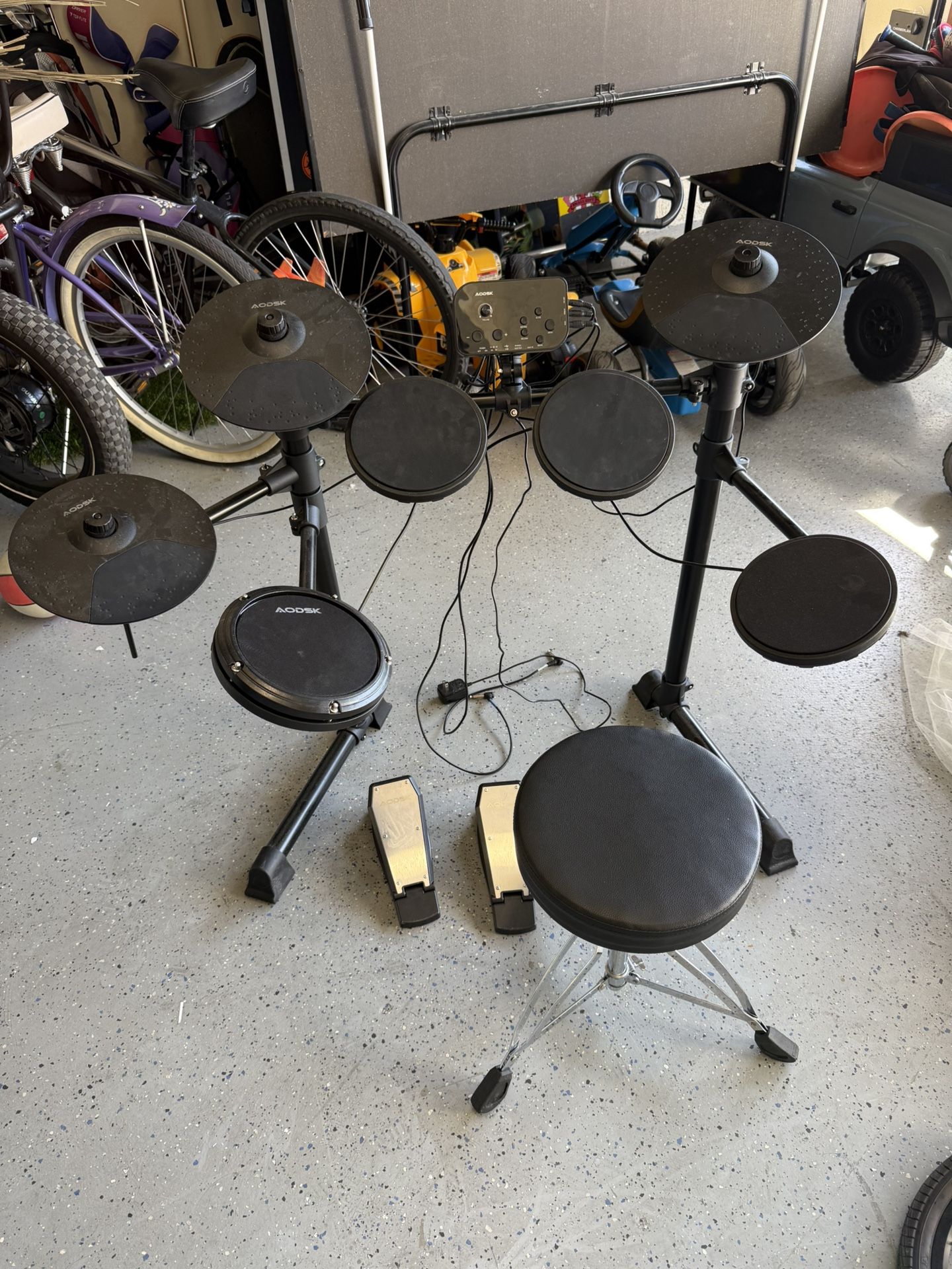 Electronic Drum Set