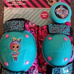 LOL  Surprise Elbow & Knee Pads & Bell