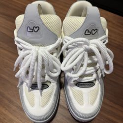 Louis Vuitton LV Skate Size 8.5 