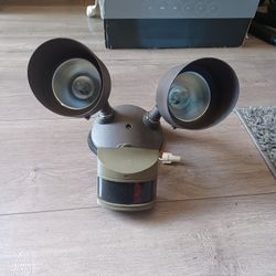 Heath Zenith Motion Light