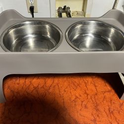 LARGE SIZE ELEVATED DOUBLE PET  FEEDER