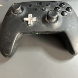 PowerA Enhanced 1509988-04 Black Handheld Gaming Controller for Nintendo Switch