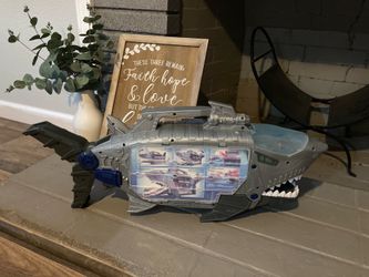 Shark car carrier
