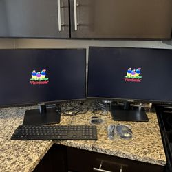 Electronics, Computer Screen, Headset, Mouse, Keyboard, Lamp