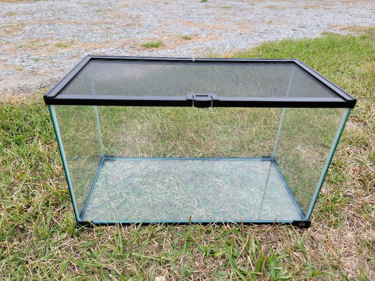 PawHut 10 Gallon Reptile Glass Terrarium Tank, Breeding Box Full View With Visually Appealing Sliding Screen Top For Lizards, Frogs, Snakes, Spiders