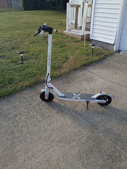 Electric scooter