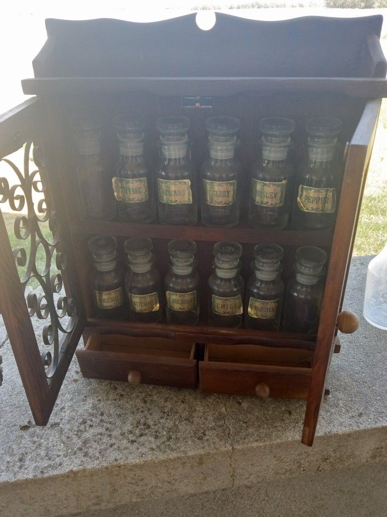 Spice Rack With 2 Drawers